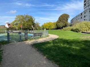 Aménagement du parc à Courbet